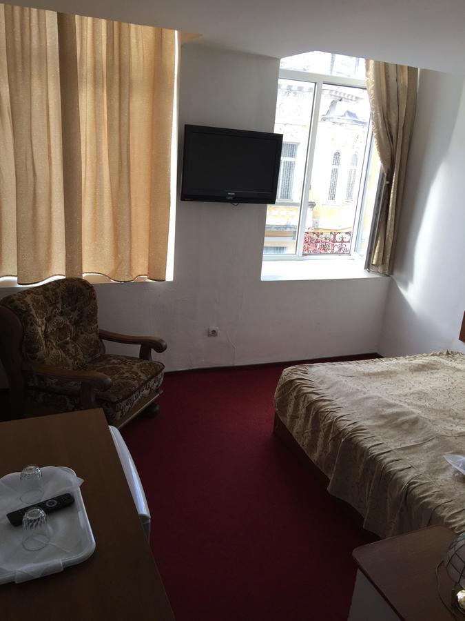 Hotel Rares بوتوساني المظهر الخارجي الصورة