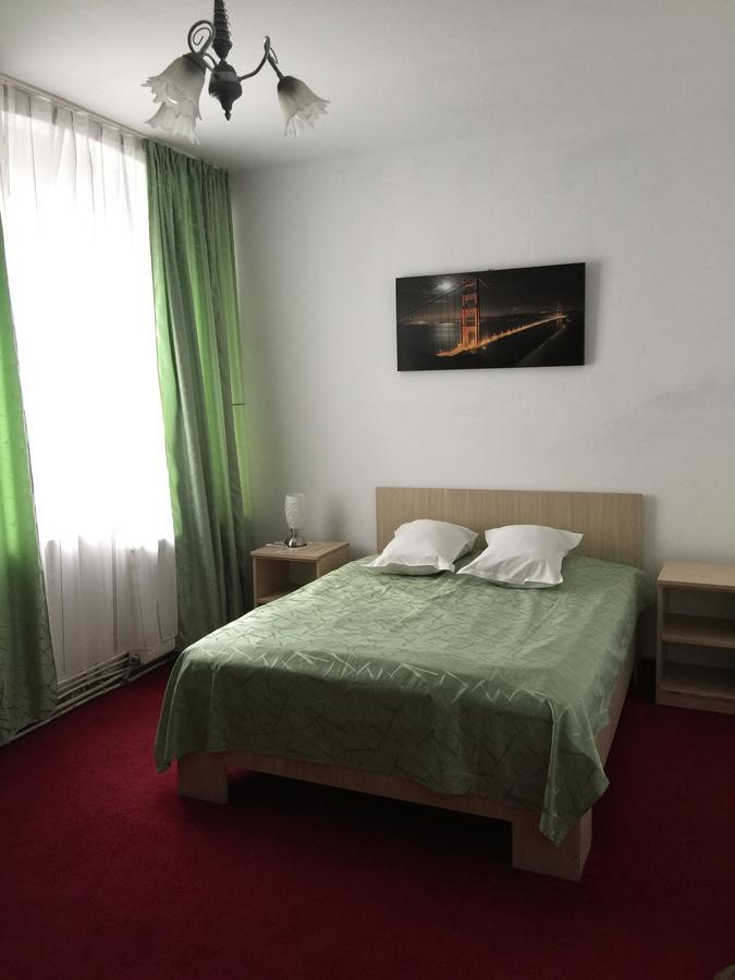 Hotel Rares بوتوساني المظهر الخارجي الصورة